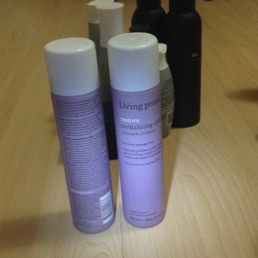 Living Proof restore revitalizing spray