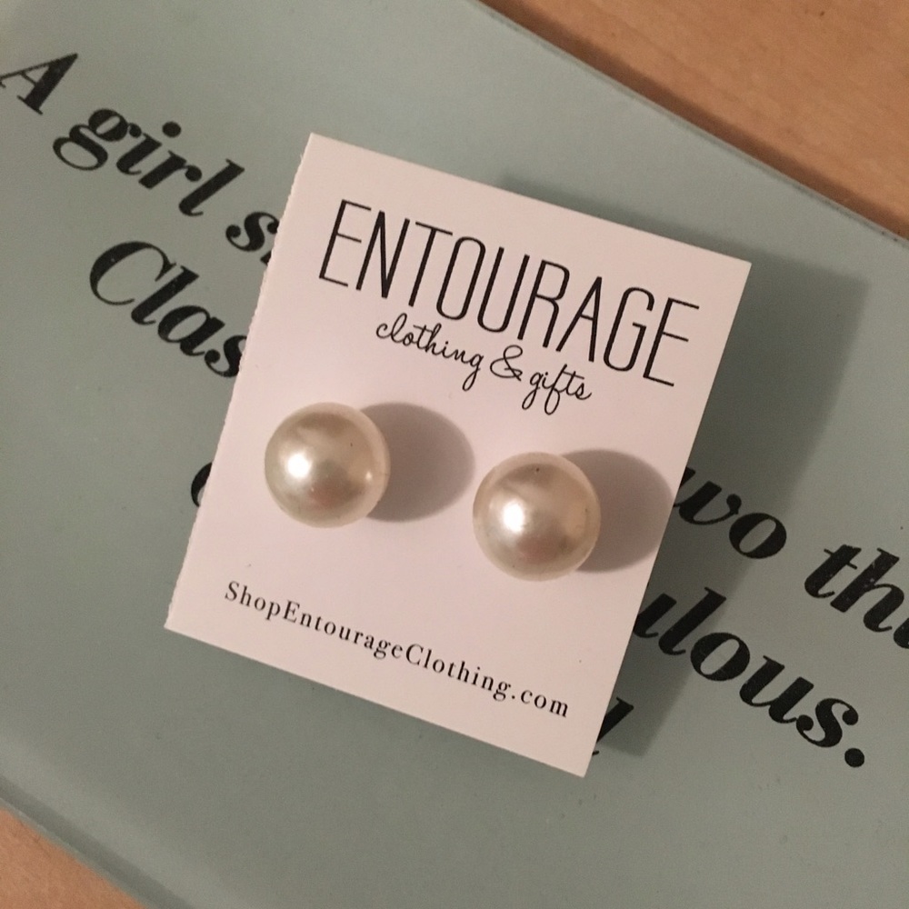 ❌SOLD❌ Pearl Earrings