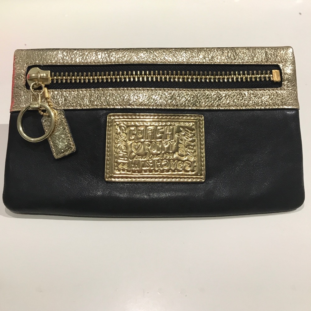 Coach poppy clutch black & gold