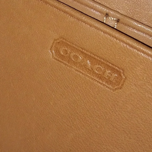 Coach Wallet - Picture 6 of 8