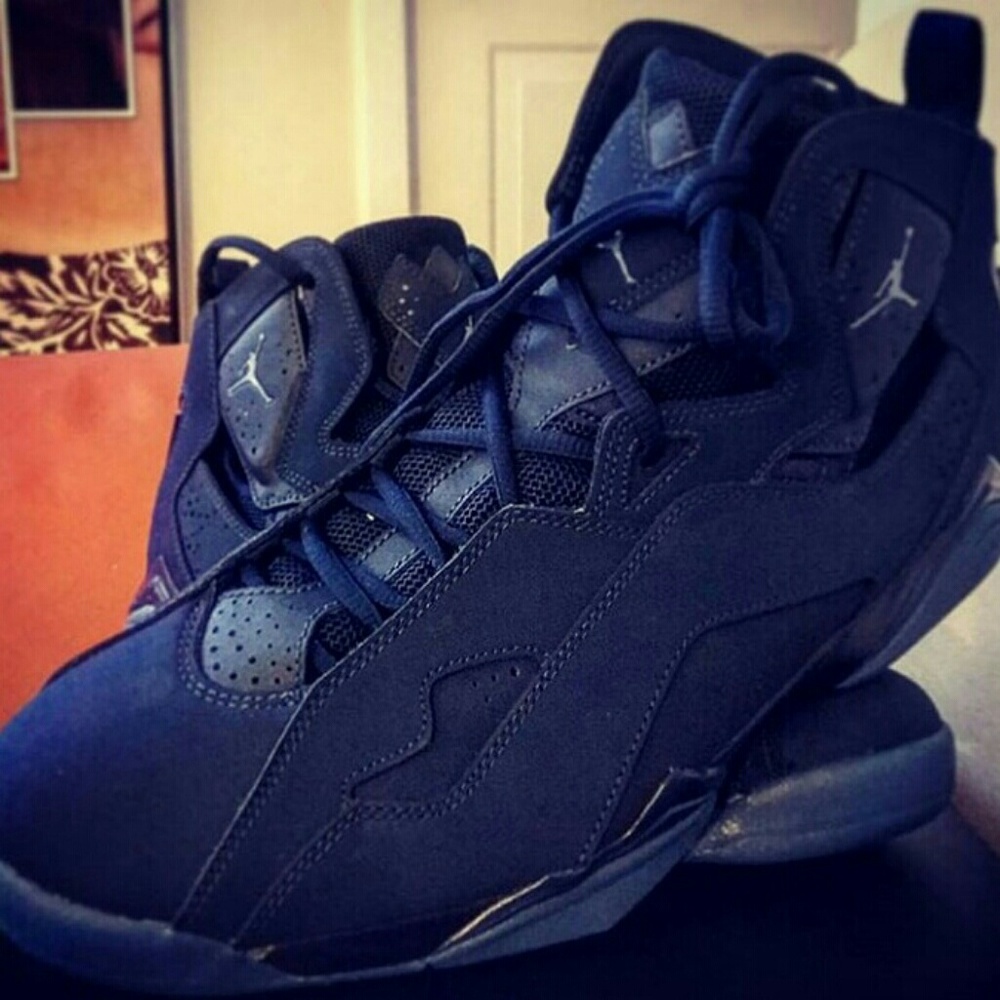 Jordan Blue Flights