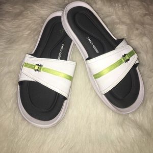 Size 8 Under Armor Slides!