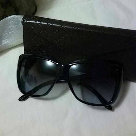 Gucci Bundle - Handbag/Sunglasses main image 6
