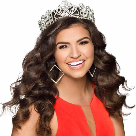 Meet your Posher, Carley - Picture 1 of 1