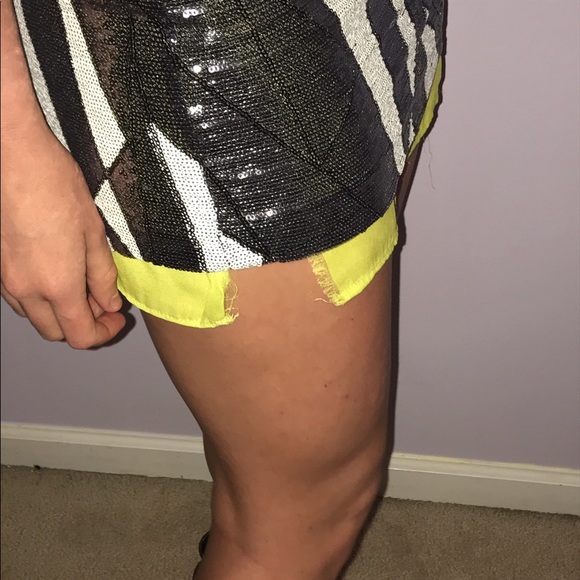 Silver And Yellow Sequin Skirt - Picture 3 of 3