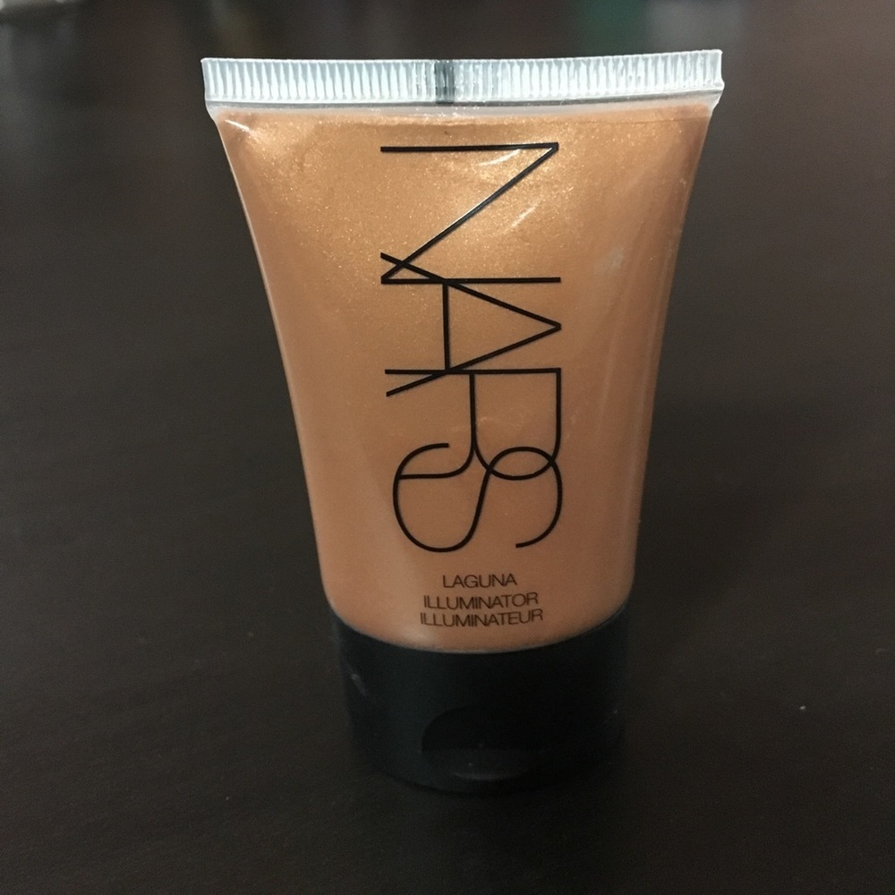 NARS liquid illuminator "laguna"