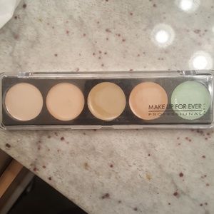 Makeup Forever cream concealer palette