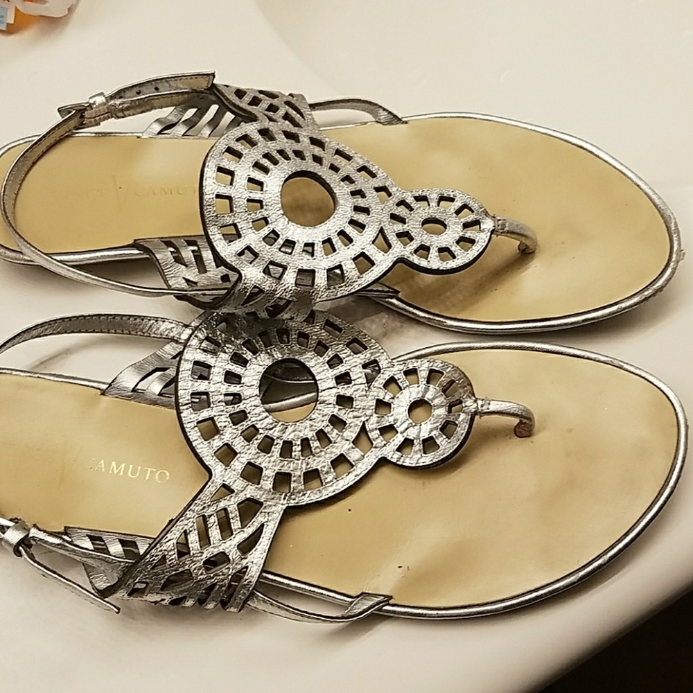 Vince Camuto silver sandles - Picture 3 of 8