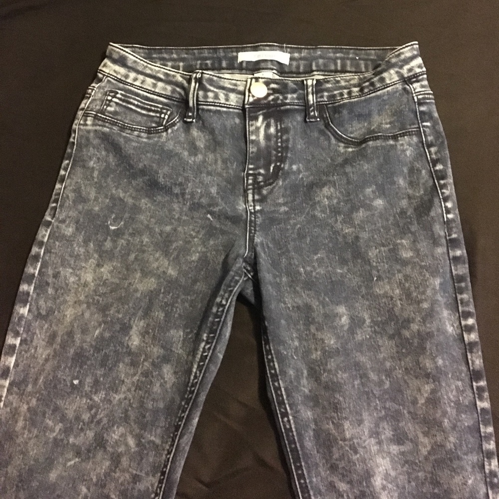 Acid wash jeggings