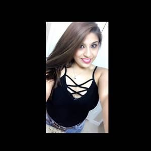Meet your Posher, Selena