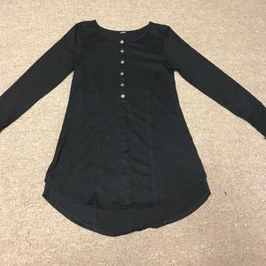 Black long sleeve shirt