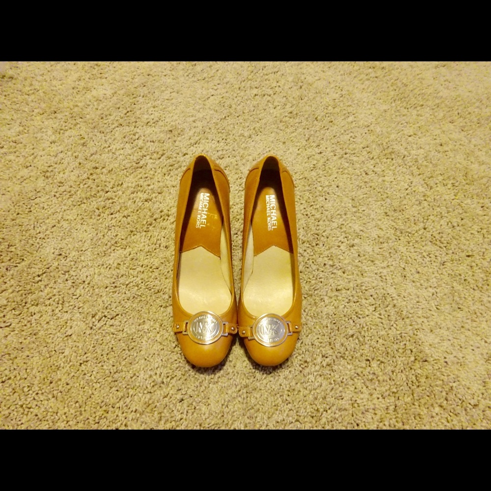 Michael Kors Pumps