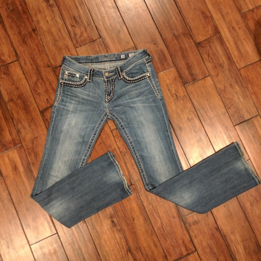 Miss Me Boot Cut Jeans Size 28
