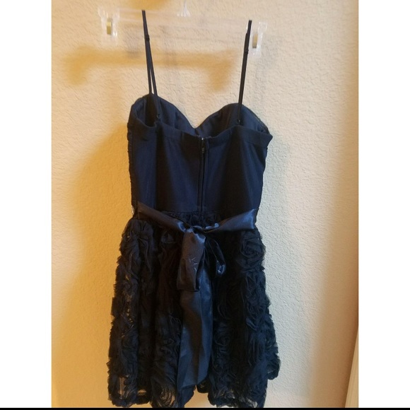 Navy formals/homecoming dress - Picture 2 of 2