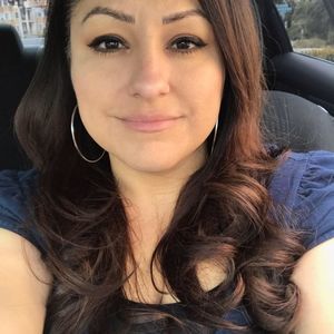 Meet your Posher, Adrienne