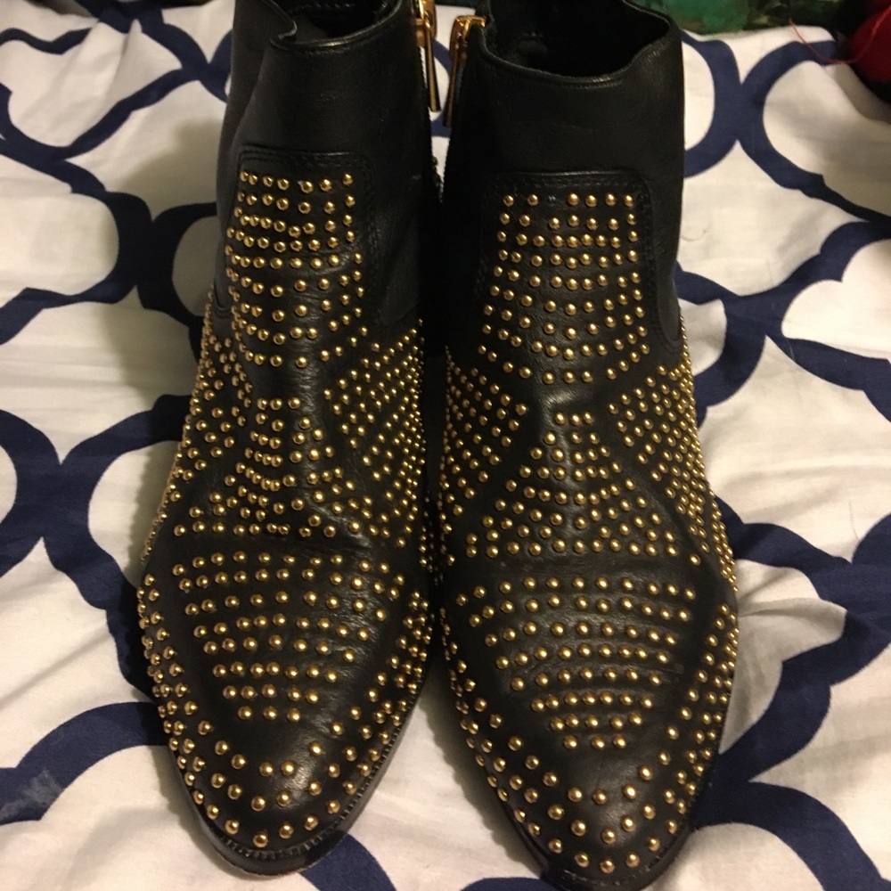 Used Dolce Vita Rezzie booties