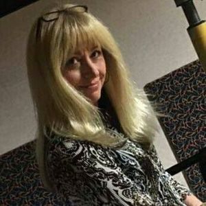 Meet your Posher, Danette