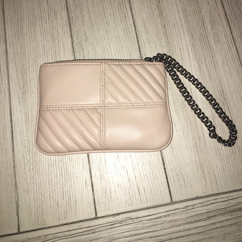 Express wristlet