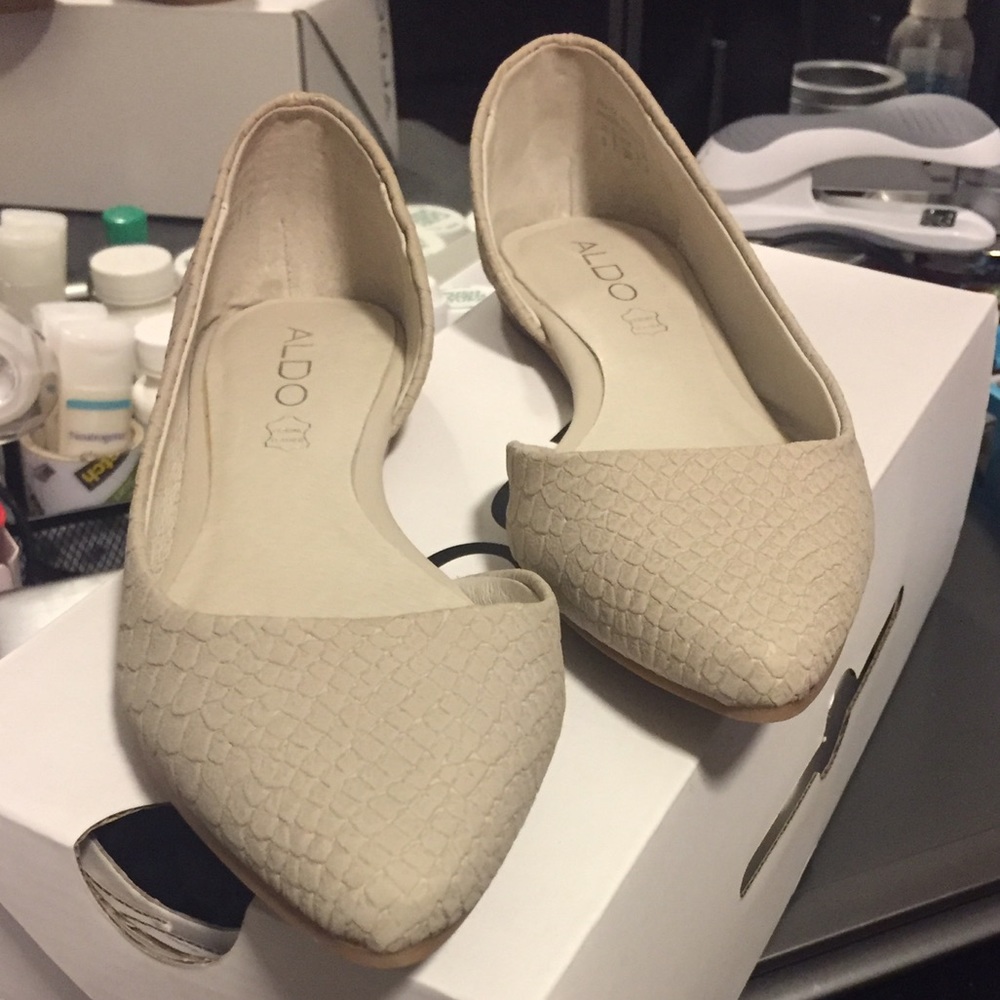 Aldo grumale point flat