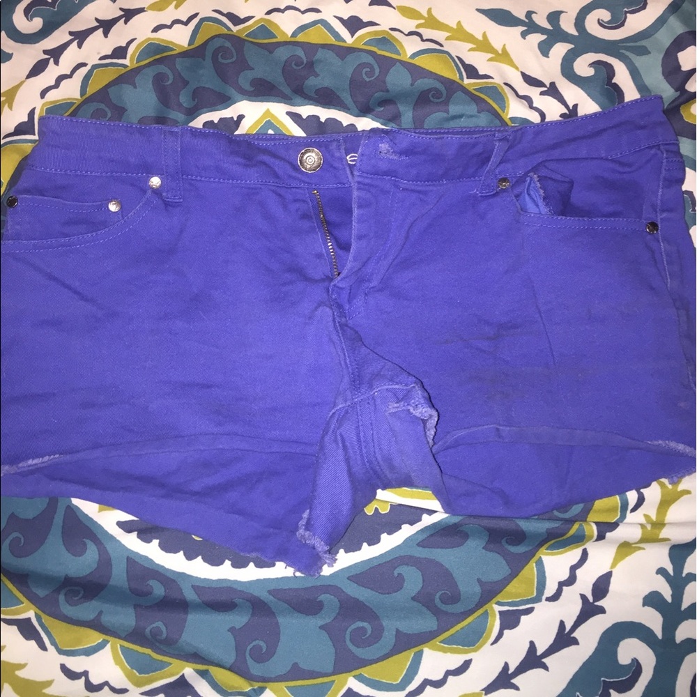 Refuge shorts