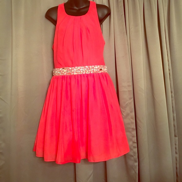 Super cute salmon night out dress - Picture 2 of 7