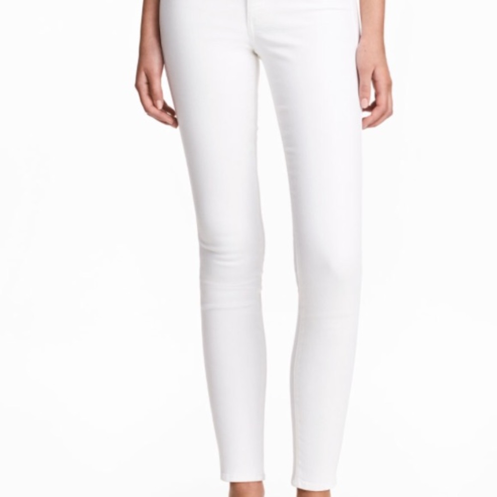 White skinny jeans