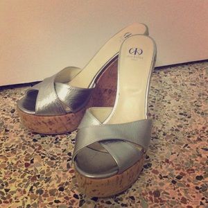 Dee Keller Italy- Italian Leather Cork Wedges SZ 8