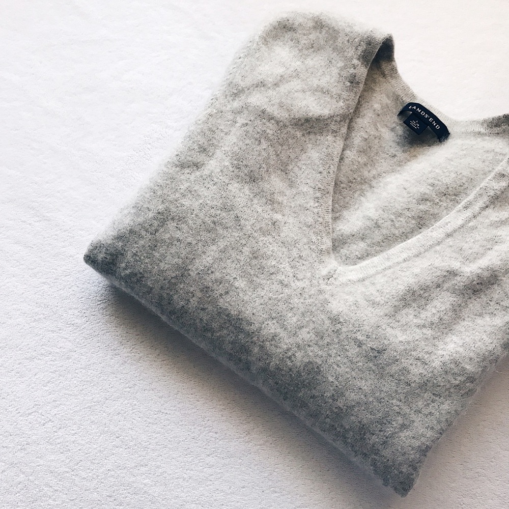 Grey V-Neck Cashmere Sweater