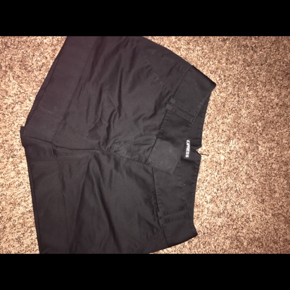 Express Short - Picture 2 of 5