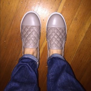Steve Madden Slip On loafers!