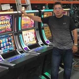 Meet your Posher, Luis daniel