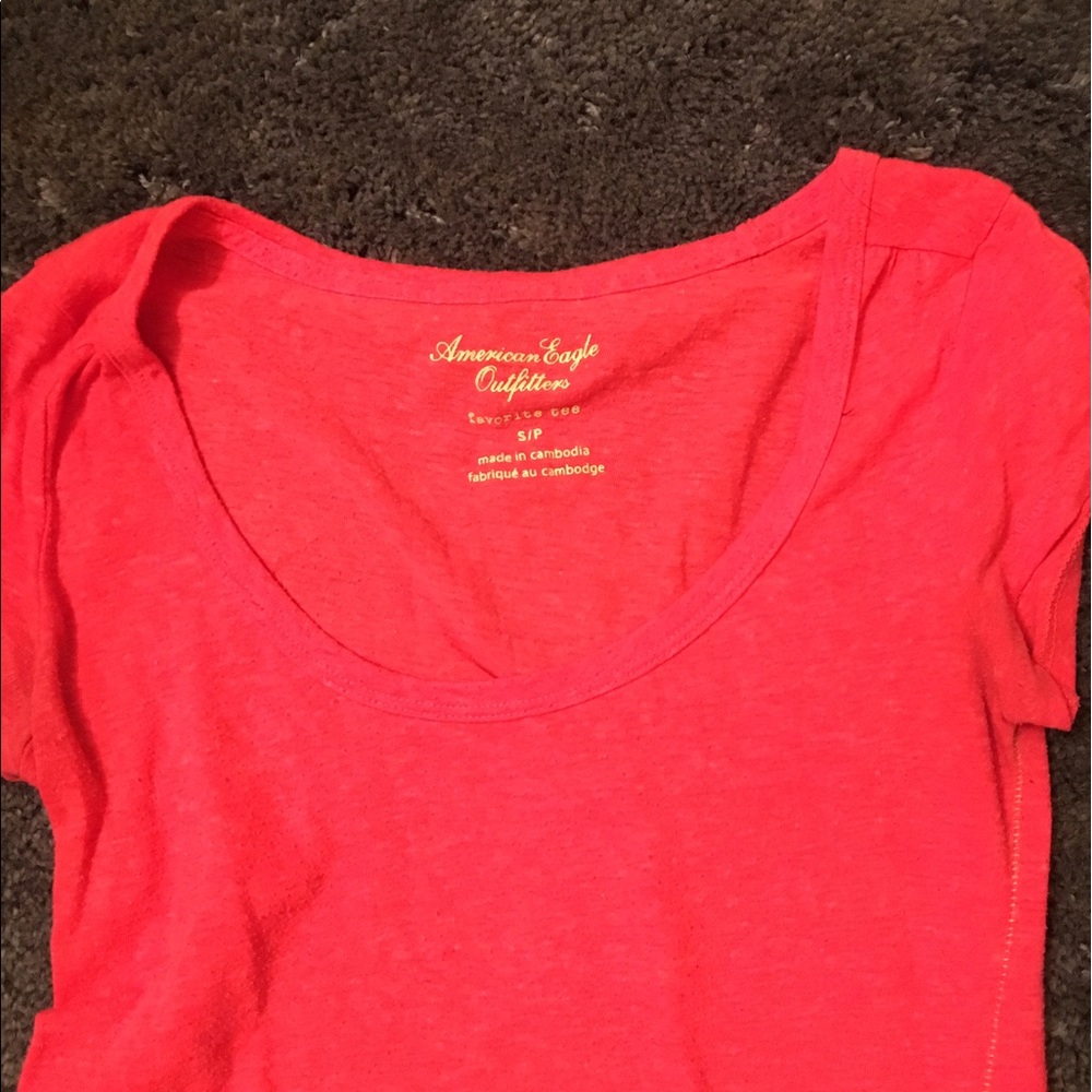 Scoop neck tee