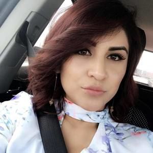 Meet your Posher, Perla