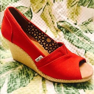 Red Toms- Wedges
