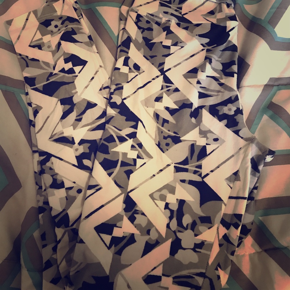 Lularoe OS Leggings
