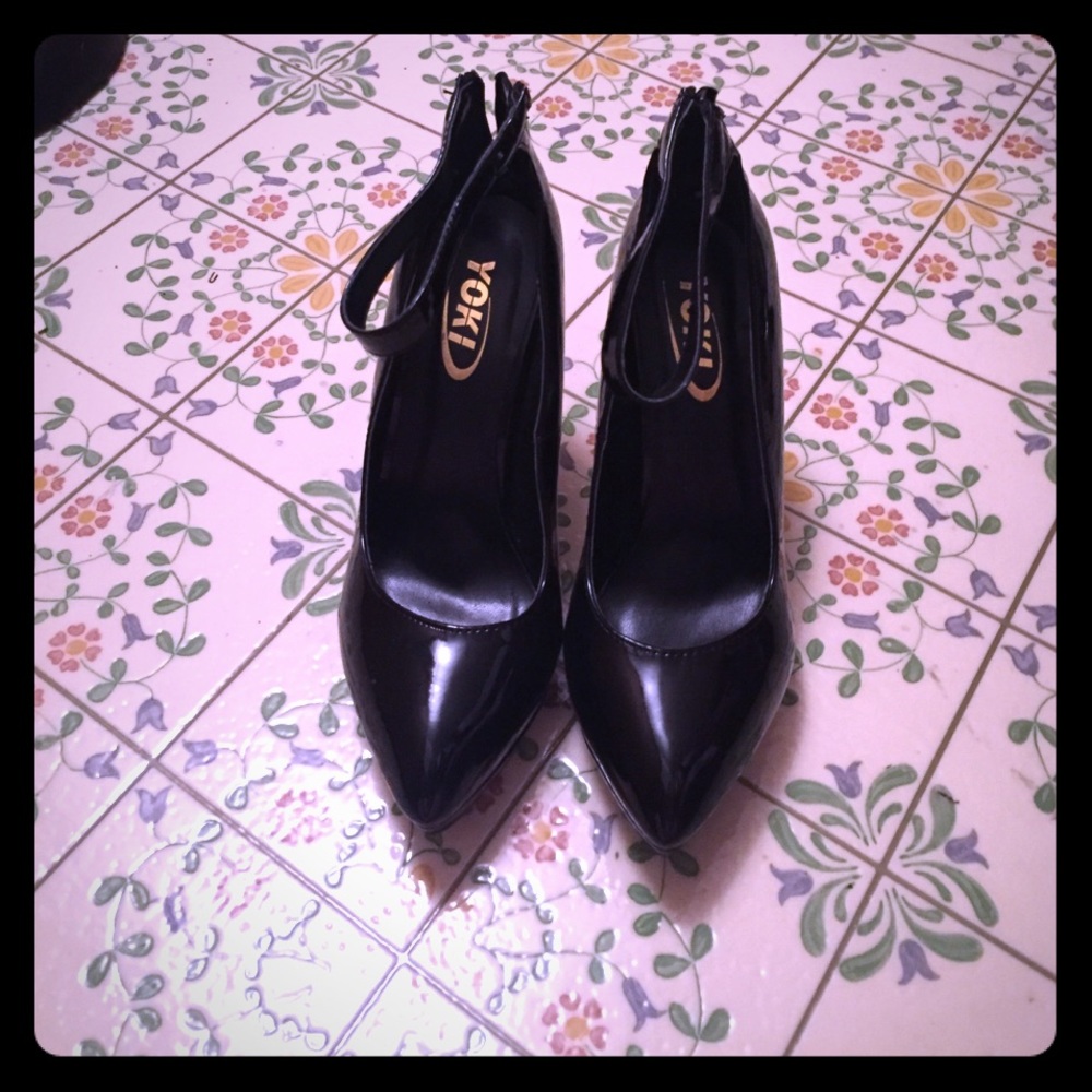 Heels size 6