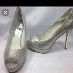 Micheal Kors York Silver Glitter Pumps