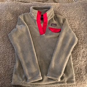Kid size small Patagonia pullover