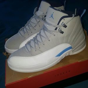 Air jordan retro 12