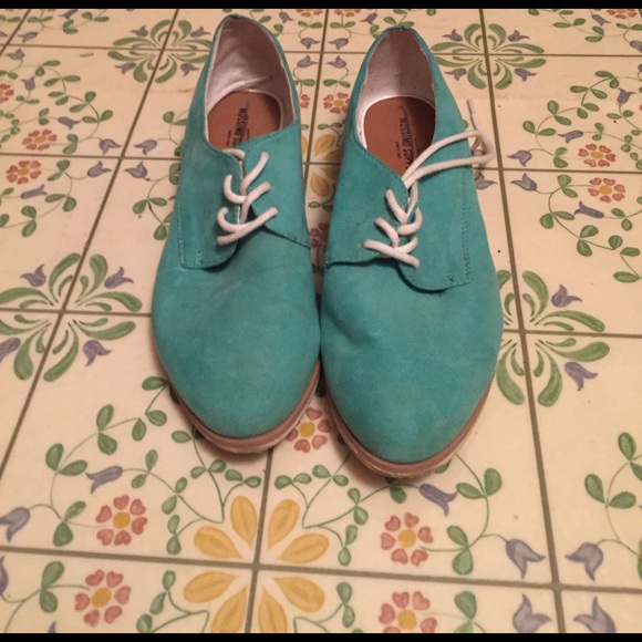 Mossimo Supply Co. Shoes - Size 6