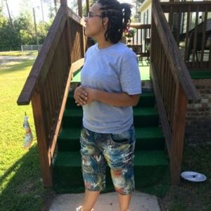 Meet your Posher, Valarie