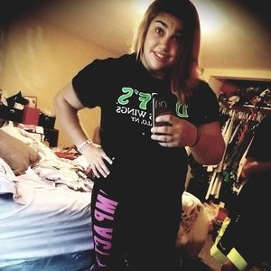 Meet your Posher, Crystal