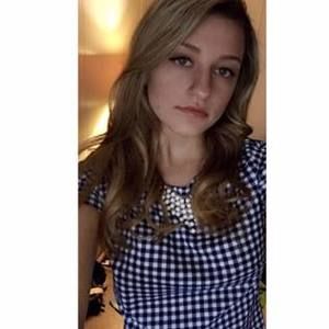 Meet your Posher, Caitlin