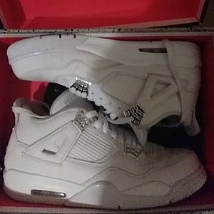 Meet your Posher, Storm