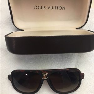 Women's Louis Vuitton Sunglasses