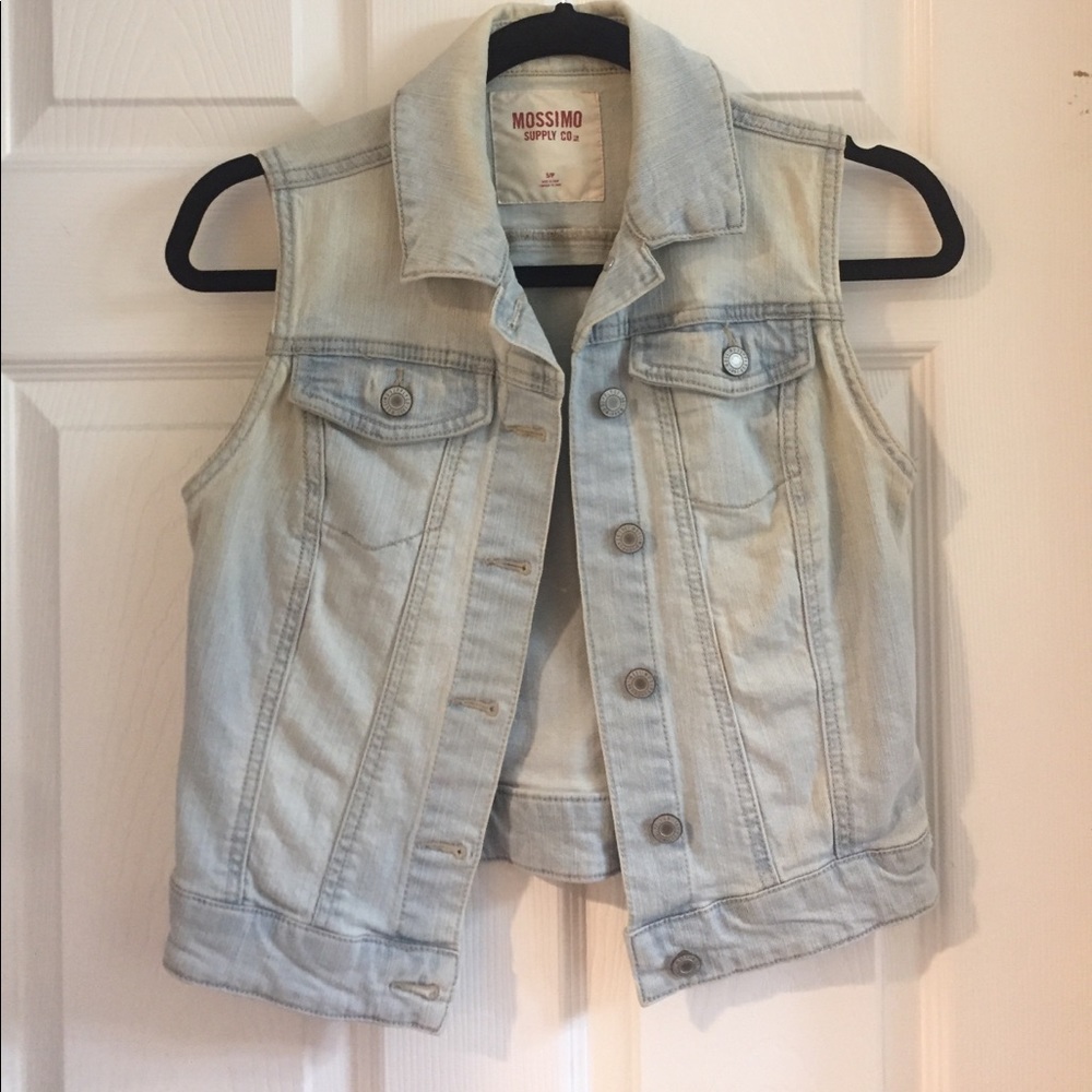 Sleeveless Jean Jacket