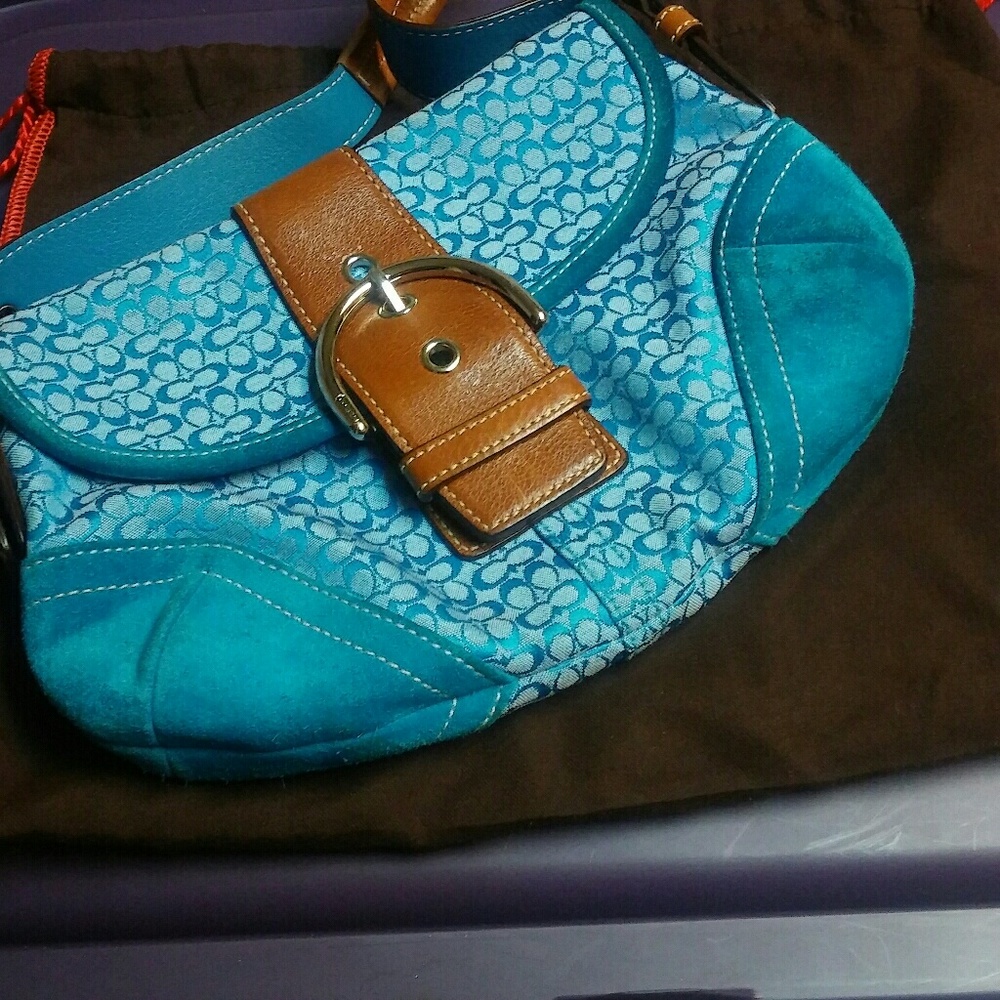 COACH HANDBAG