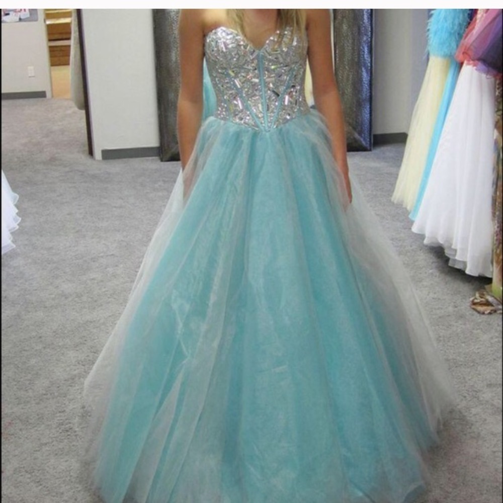 Sherri Hill Gown
