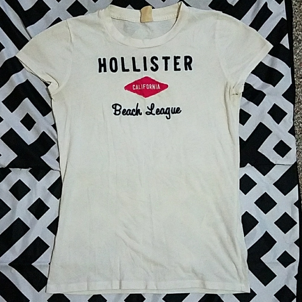 Hollister t shirt