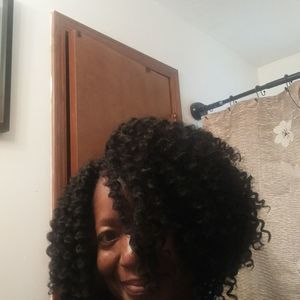 Meet your Posher, Jeanette